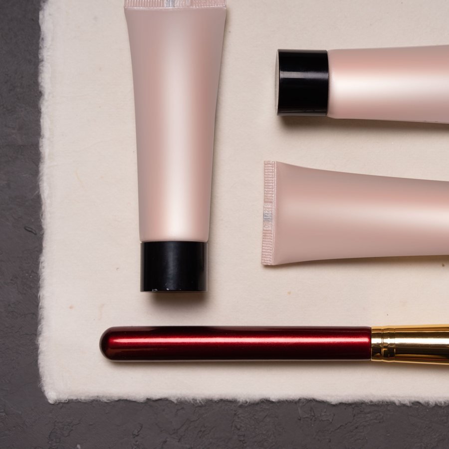 Travel skincare set